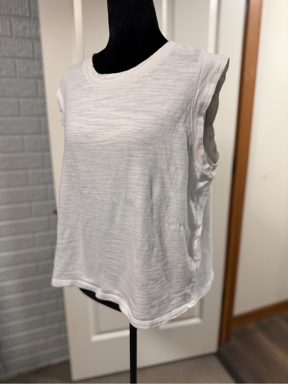 Faherty White Slub Sleeveless Tank Top Women’s XL Relaxed Casual Tee EUC